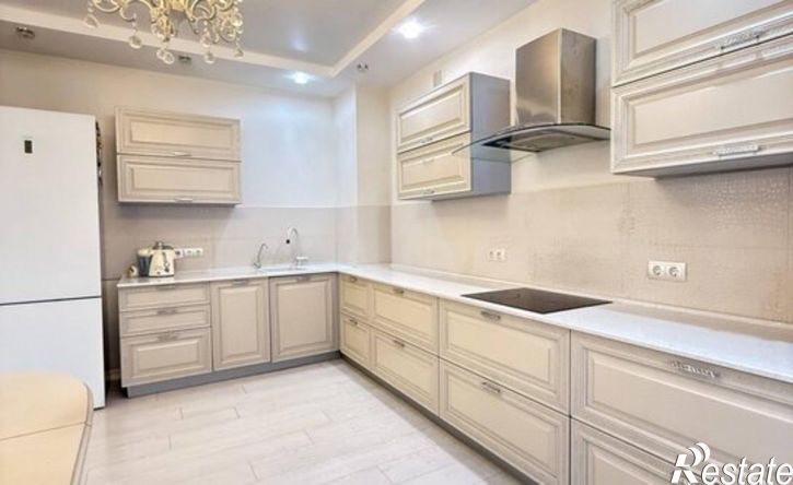 3-комн квартира улица Адоратского, 3В,  д. 3В