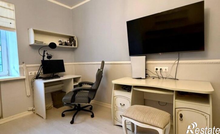 3-комн квартира улица Адоратского, 3В,  д. 3В
