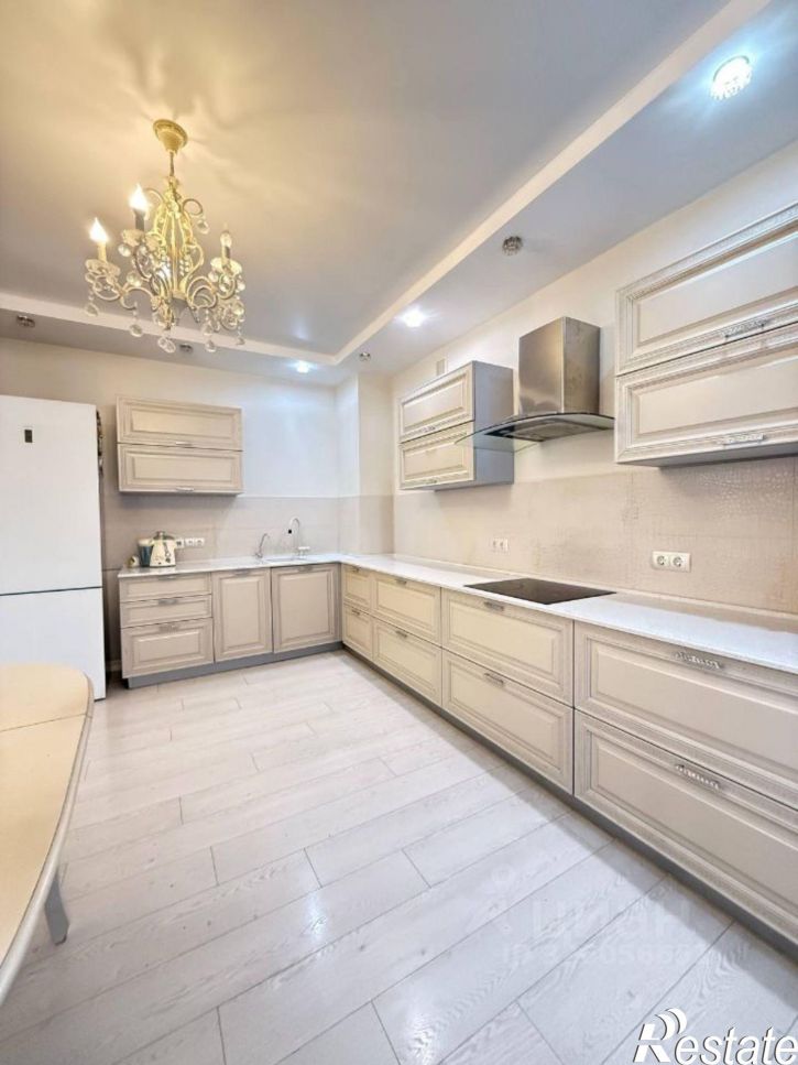 3-комн квартира ул Адоратского, 3в,  д. 3в