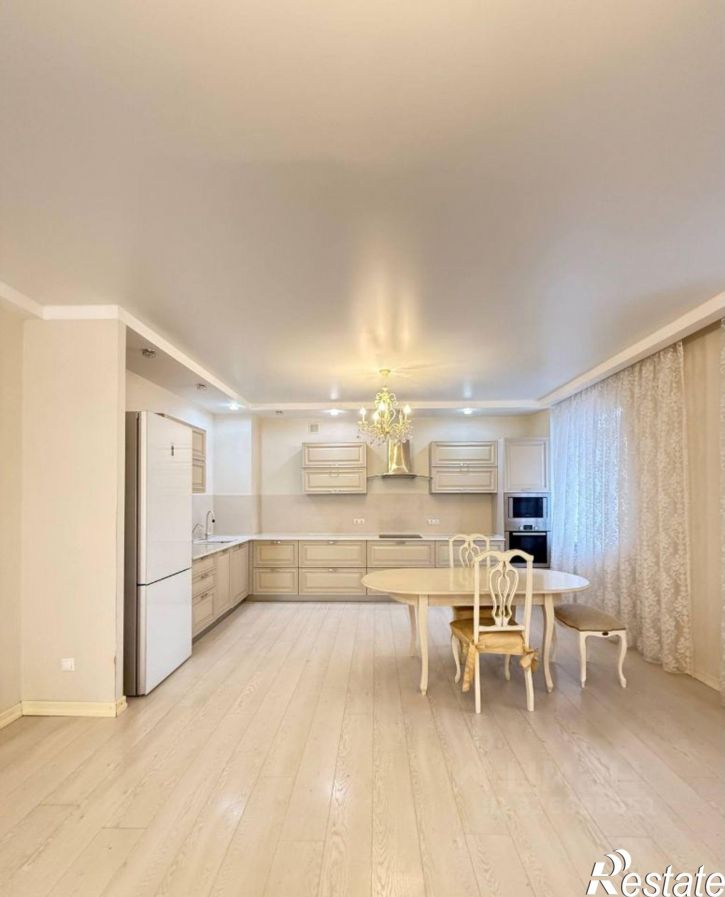 3-комн квартира ул Адоратского, 3в,  д. 3в
