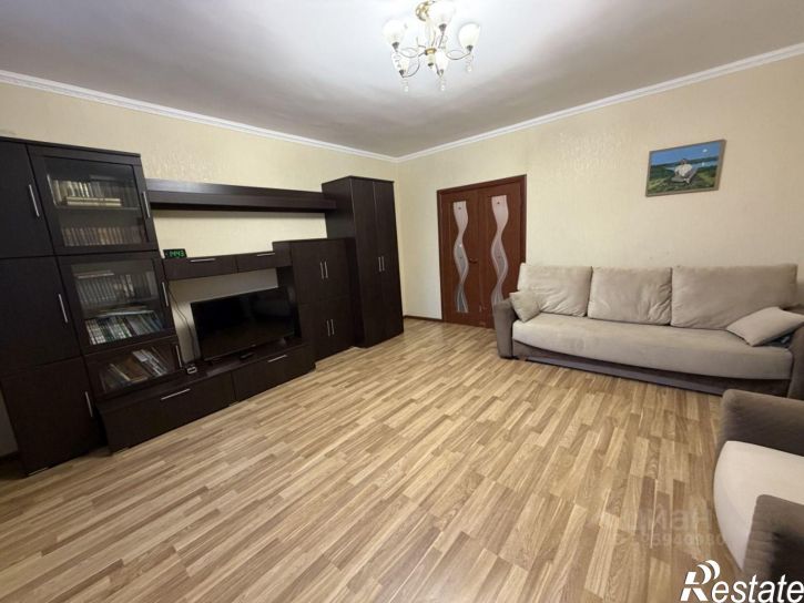 2-комн квартира ул Космонавтов, 42Б,  д. 42Б