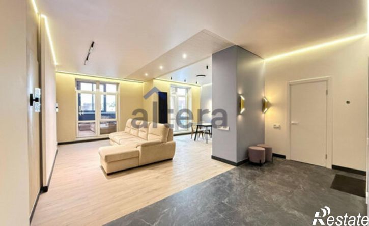 3-комн квартира ул Приволжская, 210,  д. 210