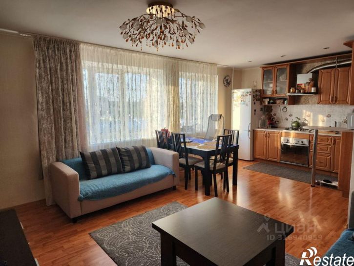 3-комн квартира Революционная улица, 43,  д. 43