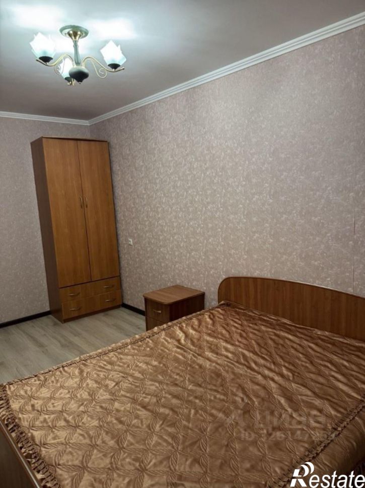 3-комн квартира ул Космонавтов, 44,  д. 44