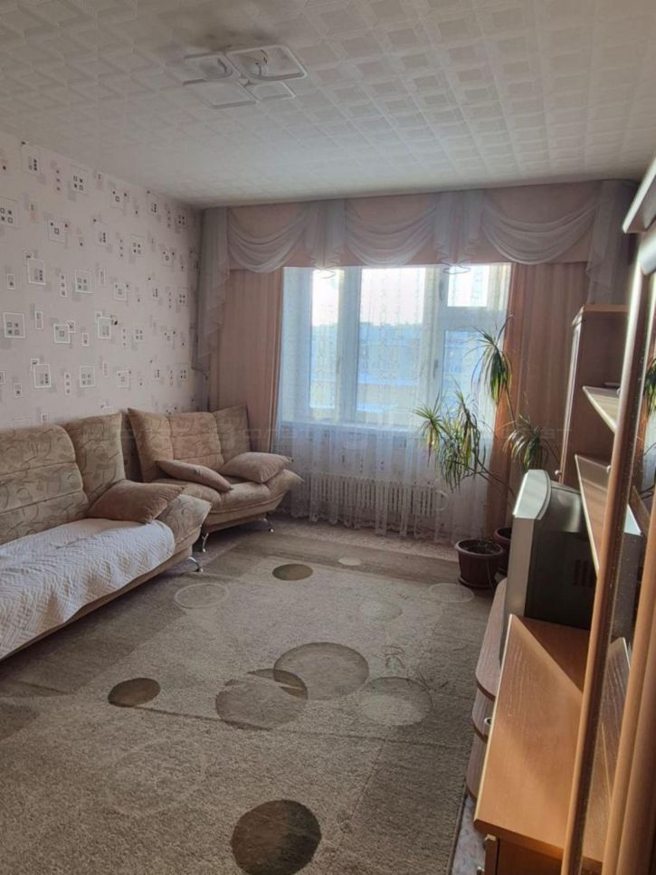 3-комн квартира ул. Академика Глушко, дом 15