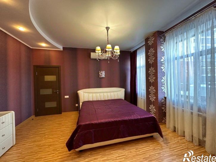 3-комн квартира ул Лейтенанта Шмидта, 3/15,  д. 3/15
