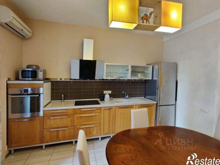 3-комн квартира ул Чистопольская, 20Б,  д. 20Б