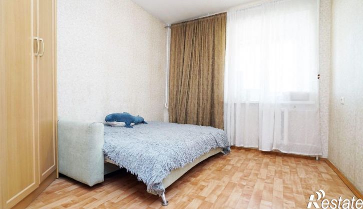 3-комн квартира ул Глазунова, 10,  д. 10