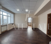 офис 89 кв м, этаж 2/4 улица Хади Такташа, 1