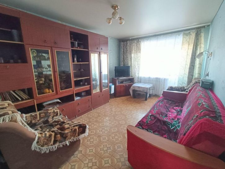 2-комн квартира Лейтенанта Красикова ул, 12
