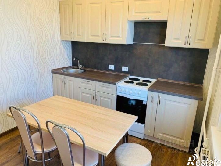 2-комн квартира пр-кт Альберта Камалеева, 32,  д. 32
