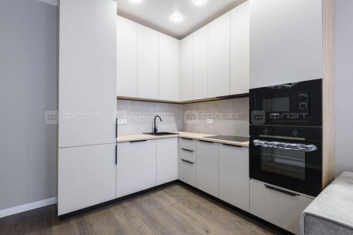 3-комн квартира ул. Танковая, дом 2