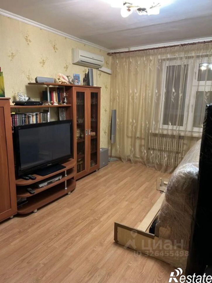 2-комн квартира улица Юлиуса Фучика, 14А,  д. 14А