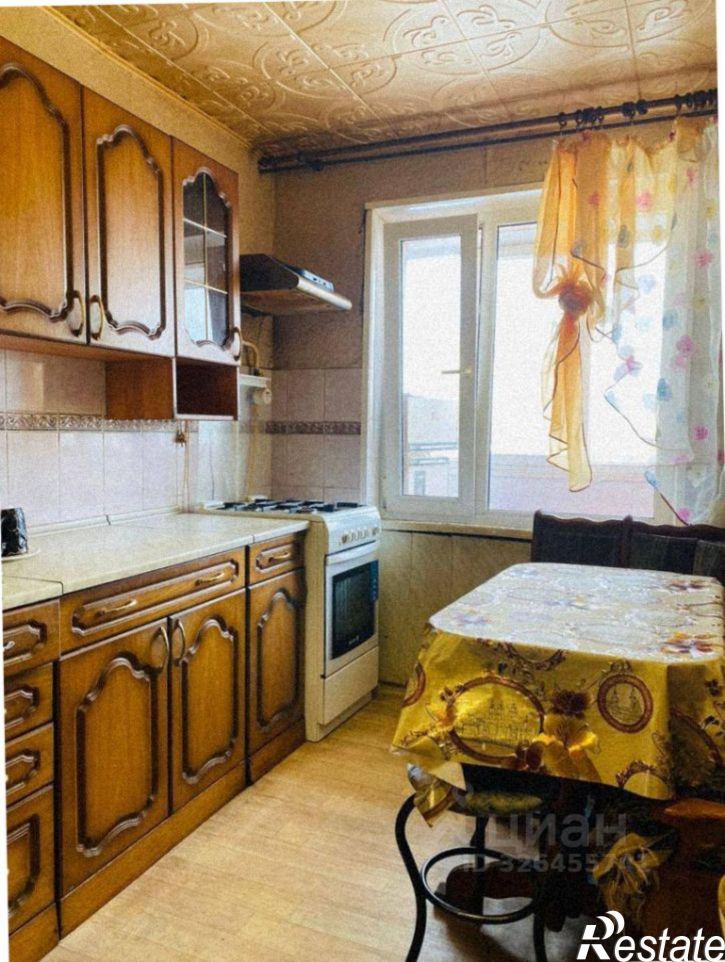 3-комн квартира улица Юлиуса Фучика, 56,  д. 56