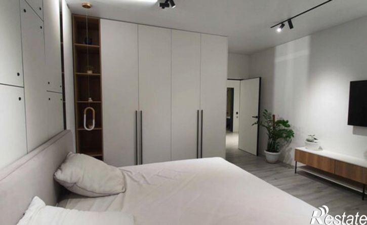3-комн квартира Оренбургский тракт, 8Д,  д. 8Д