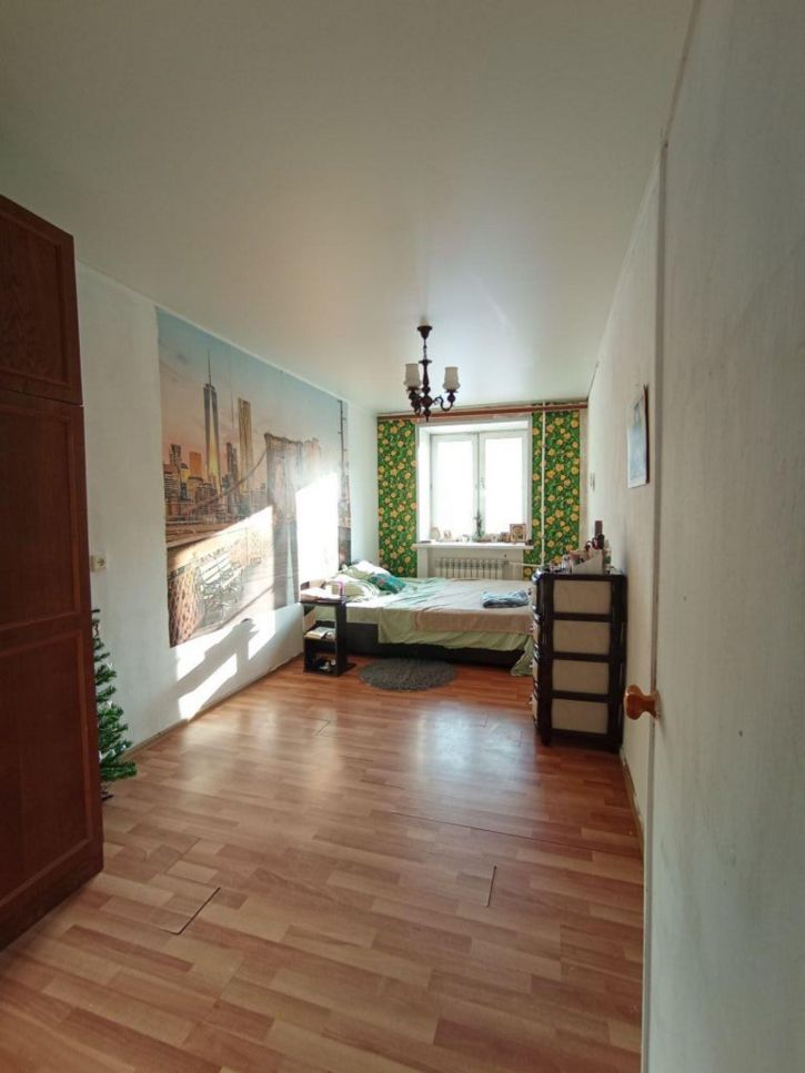 2-комн квартира Революционная ул, 49