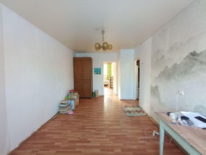 2-комн квартира Революционная ул, 49