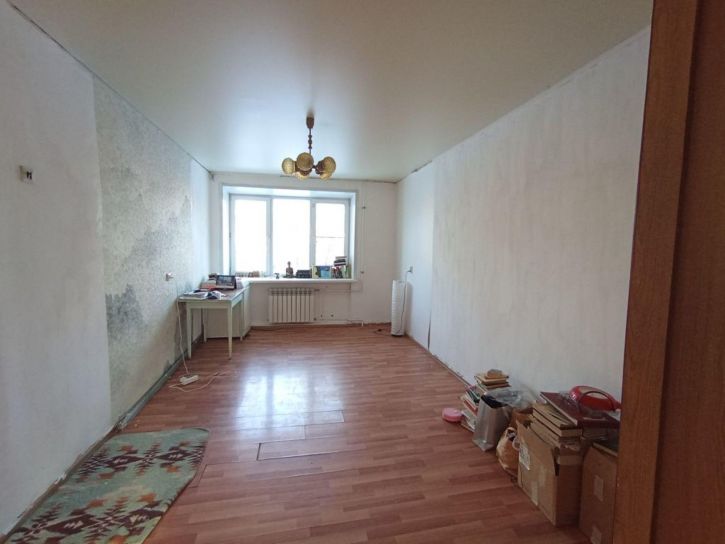 2-комн квартира Революционная ул, 49