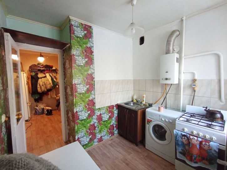 2-комн квартира Революционная ул, 49