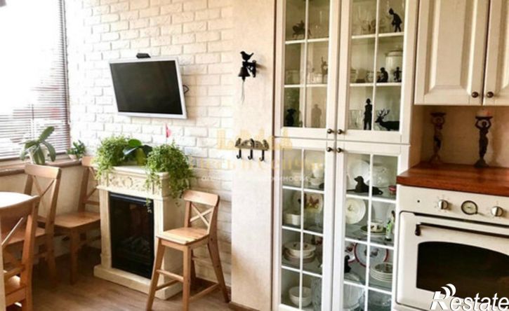 3-комн квартира улица Столярова, 15А,  д. 15А