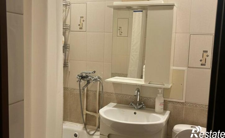3-комн квартира ул Шаляпина, 25,  д. 25