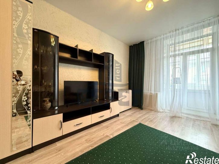 3-комн квартира улица Декабристов, 152,  д. 152