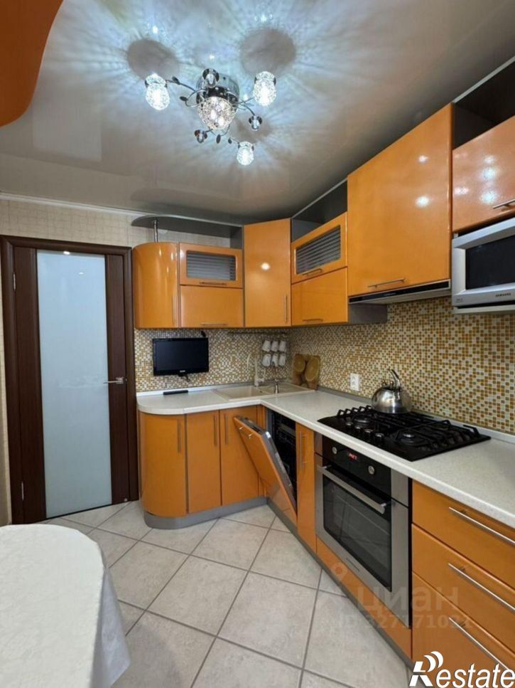 3-комн квартира ул Батыршина, 19,  д. 19