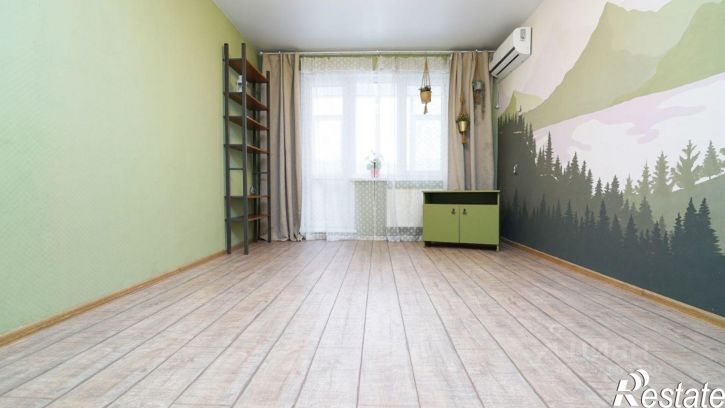 3-комн квартира ул Декабристов, 105,  д. 105