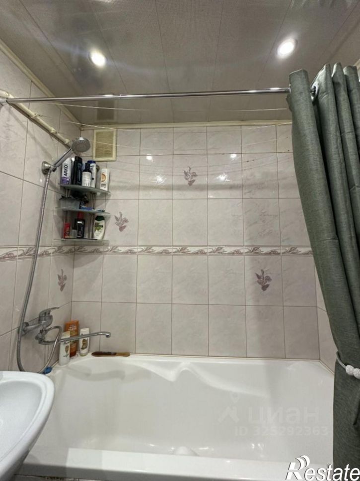 1-комн квартира улица Адоратского, 53,  д. 53