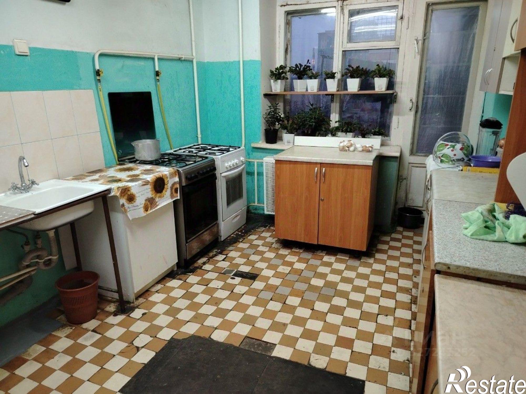 Купить комнату за 2 350 000 рублей на ул Братьев Касимовых, 22