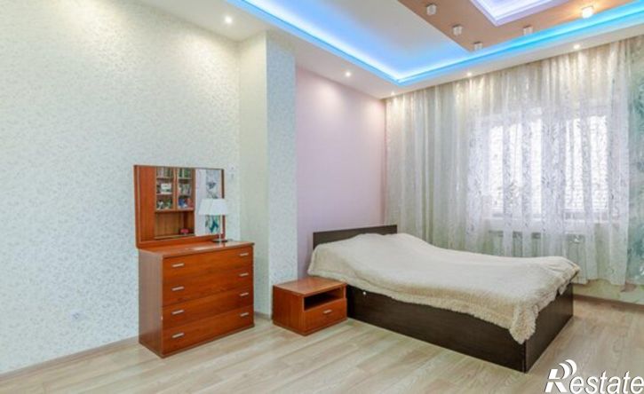 4-комн квартира ул Чистопольская, 38,  д. 38