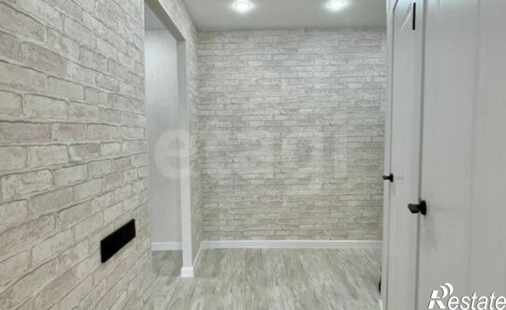 2-комн квартира улица Липатова, 19,  д. 19