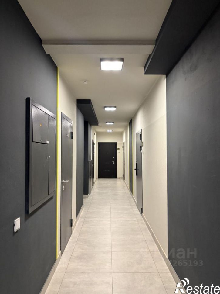 3-комн квартира ул Новаторов, 8Б,  д. 8Б