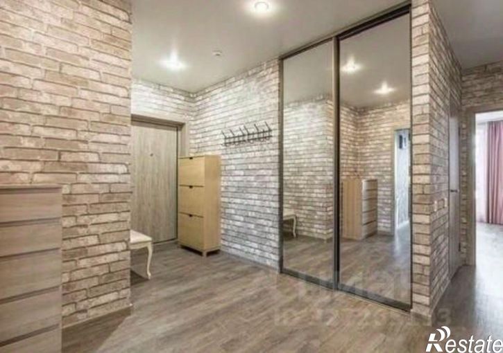 3-комн квартира ул Новаторов, 8Б,  д. 8Б