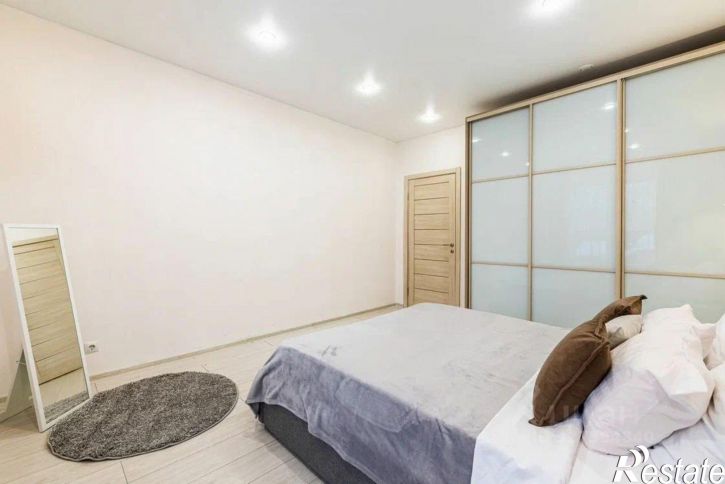 3-комн квартира улица Разведчика Ахмерова, 7,  д. 7