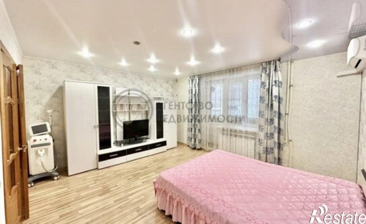 2-комн квартира улица Фатыха Амирхана, 103,  д. 103