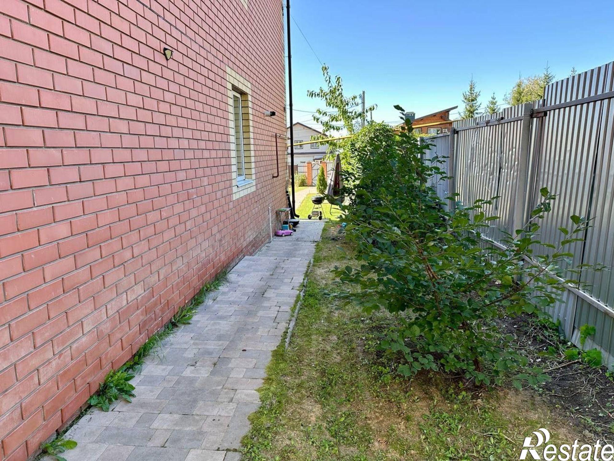 Купить дачу, дом, коттедж за 9 950 000 рублей на улица Берёзка, 8В