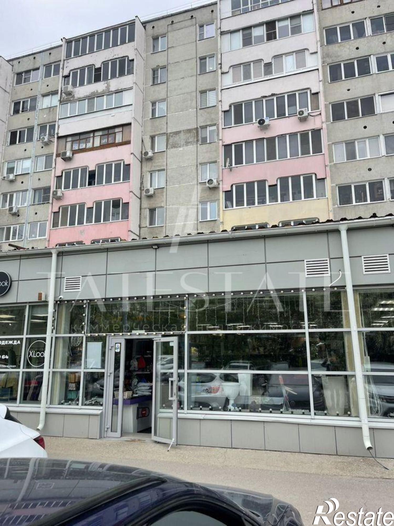 Сдать торговое помещение за 156 000 рублей на проспект Победы, 33/1