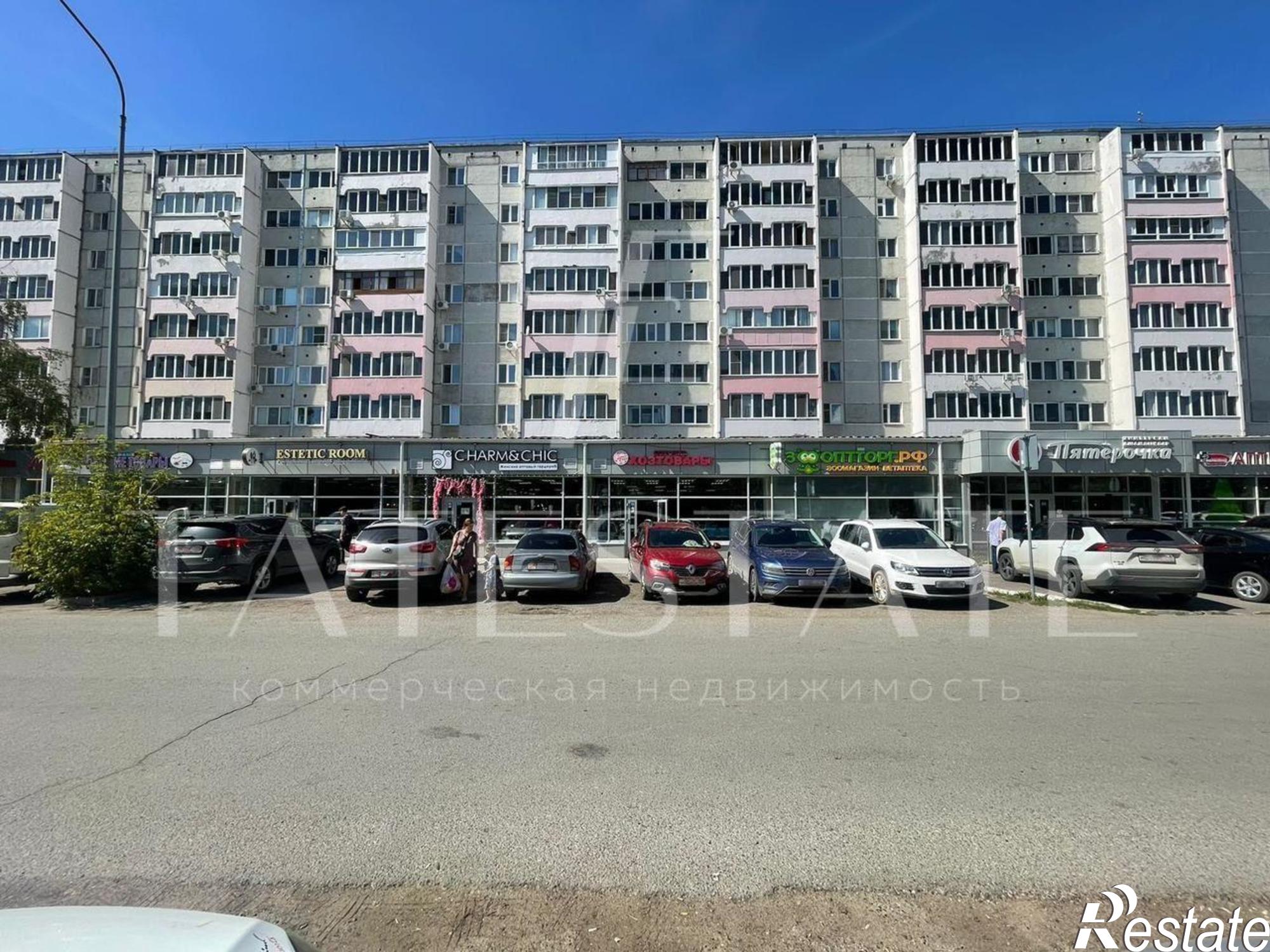 Сдать торговое помещение за 156 000 рублей на проспект Победы, 33/1
