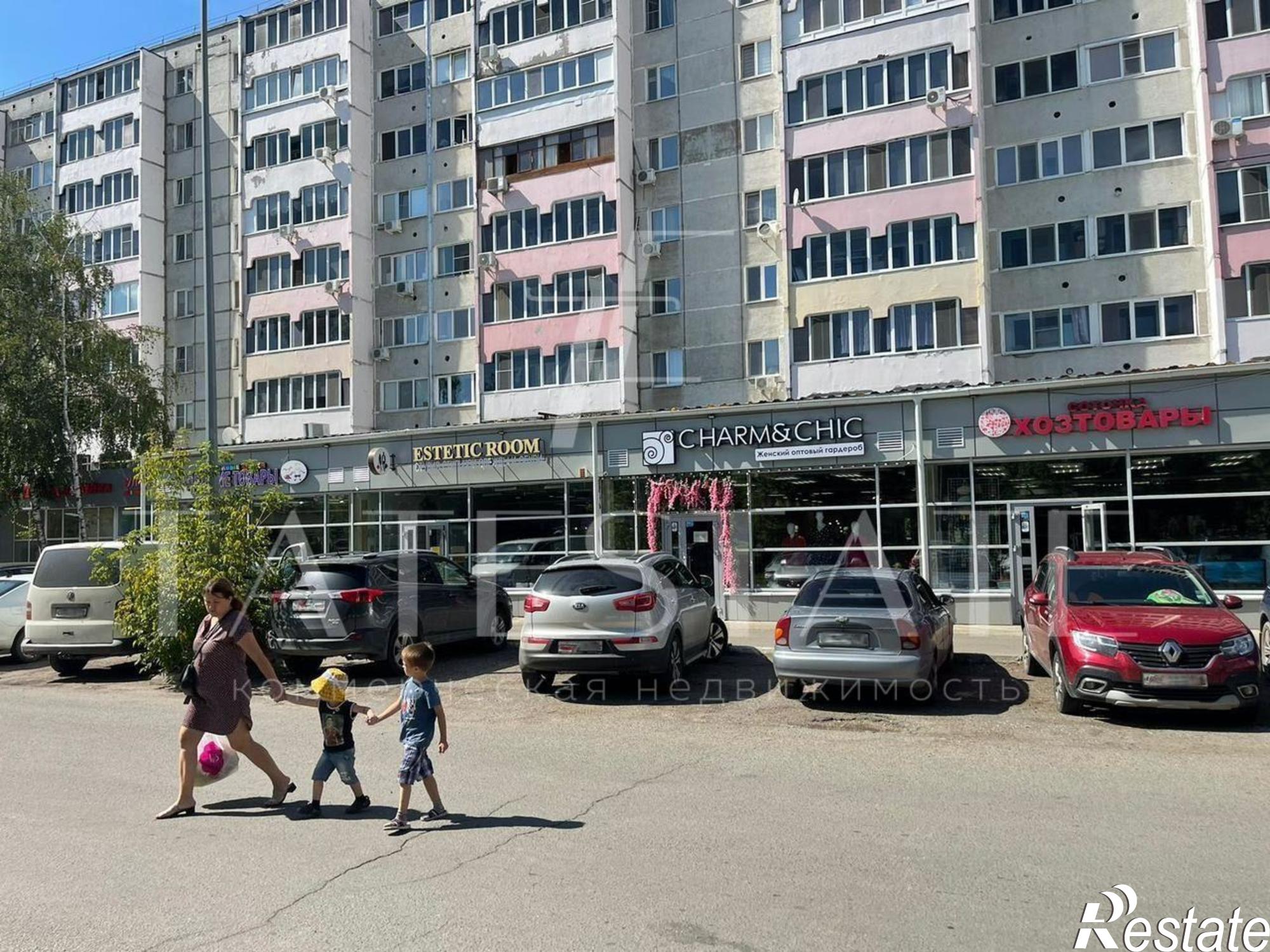 Сдать торговое помещение за 156 000 рублей на проспект Победы, 33/1