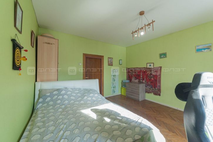 4-комн квартира ул. Гагарина, дом 83