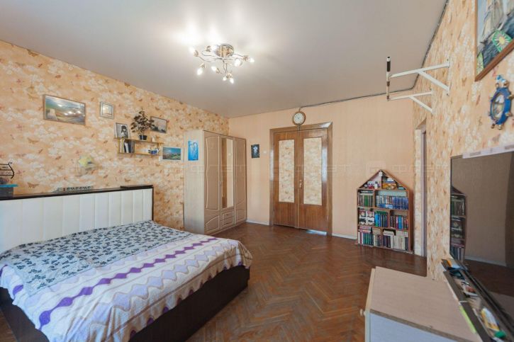 4-комн квартира ул. Гагарина, дом 83