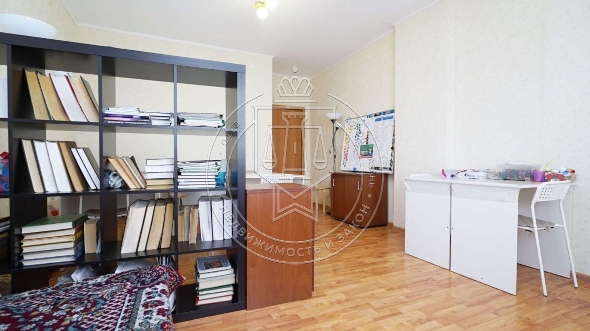 Купить квартиру за 17 990 000 рублей на Космонавтов ул, 42А