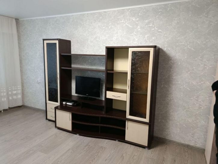 1-комн квартира Лейтенанта Красикова ул, 18