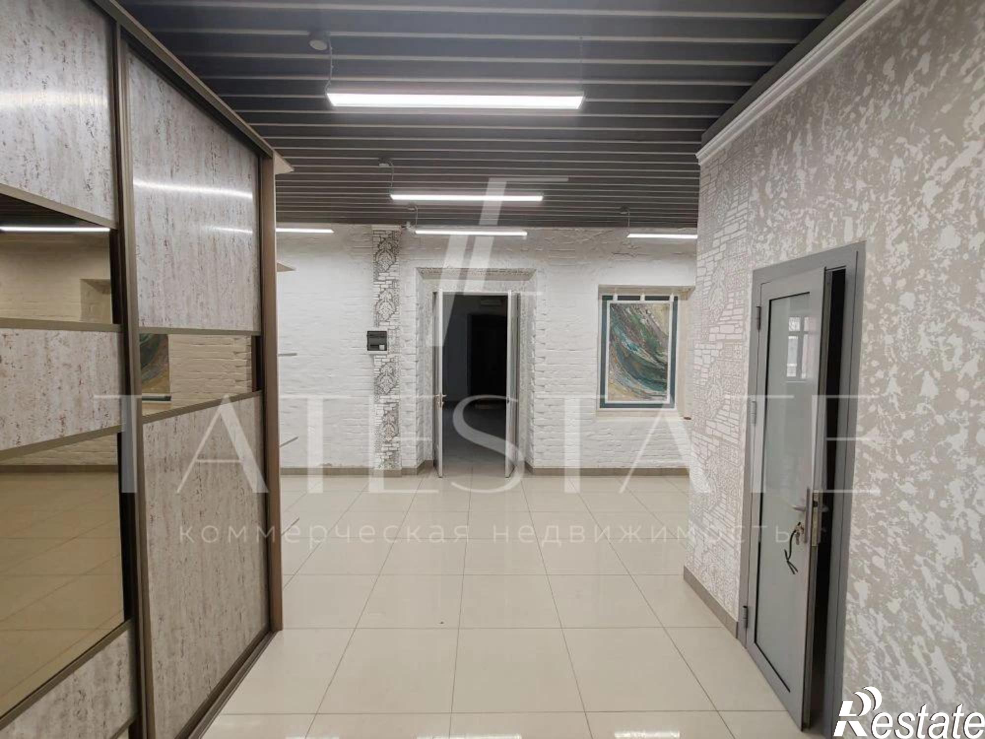 Сдать офис, помещение под офис за 1 050 000 рублей на улица Карла Маркса, 12а