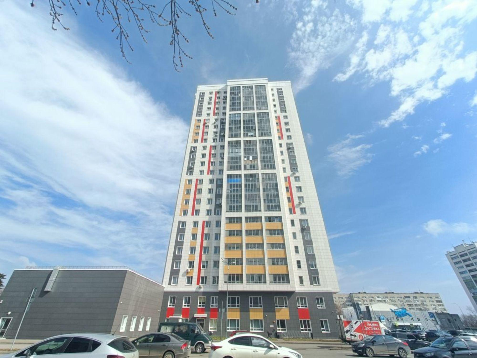 Купить квартиру за 8 957 000 рублей на Бирюзовая ул, 1