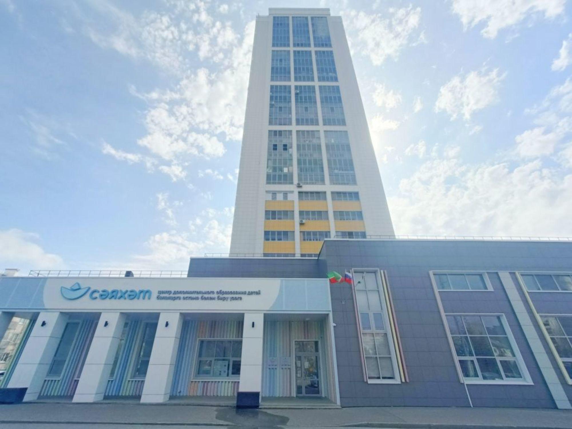 Купить квартиру за 8 957 000 рублей на Бирюзовая ул, 1