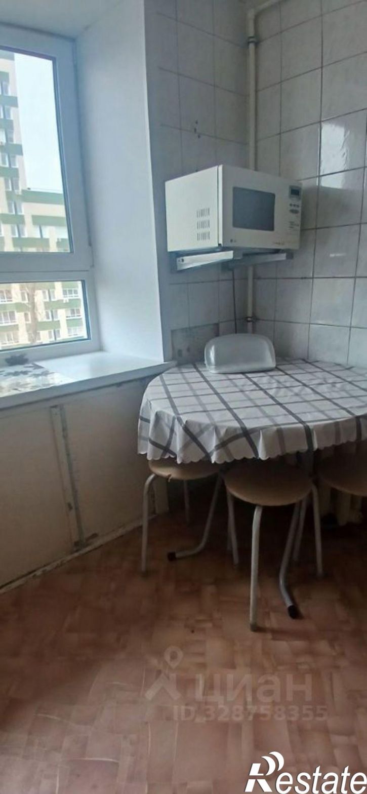 2-комн квартира улица Павлюхина, 122,  д. 122