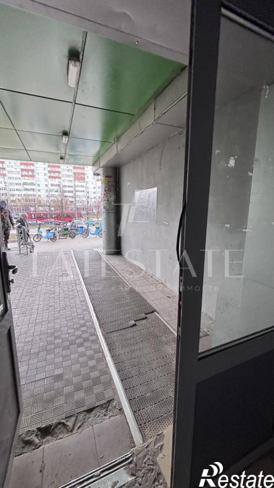 Сдать торговое помещение за 1 603 500 рублей на улица Рихарда Зорге, 82