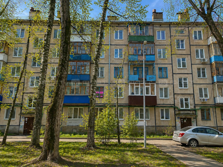 3-комн квартира ул. Шамиля Усманова, дом 19